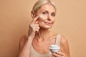 Anti-Aging Skincare: Key Ingredients to Look for in Your Products